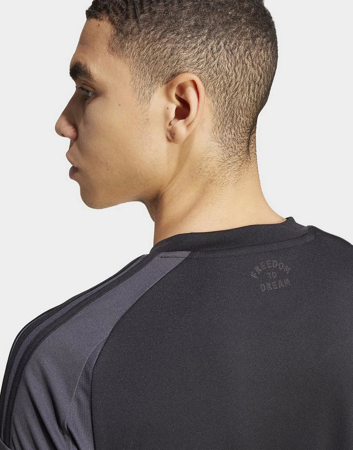 https://classic-football-jerseys.com/cdn/shop/files/jd_JI9124_e.webp?v=1749375273&width=950