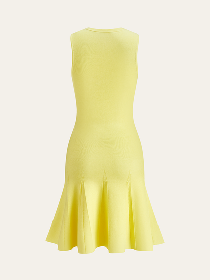 Sleeveless Knit Dress With Pocket Detail