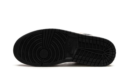 Air Jordan 1 Low SE Flight Club