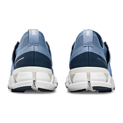 Cloudswift Metal | White W