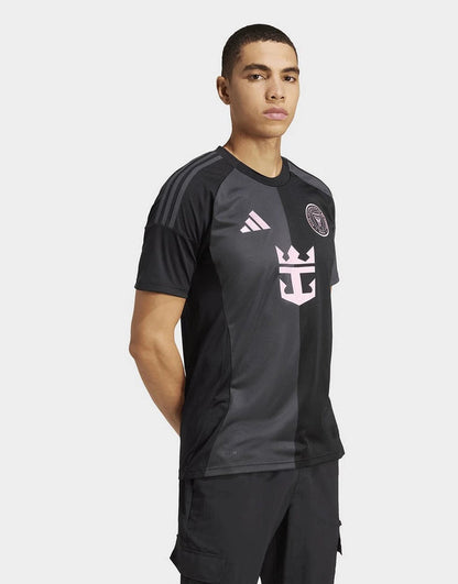 https://classic-football-jerseys.com/cdn/shop/files/jd_JI9124_b.webp?v=1749375272&width=950